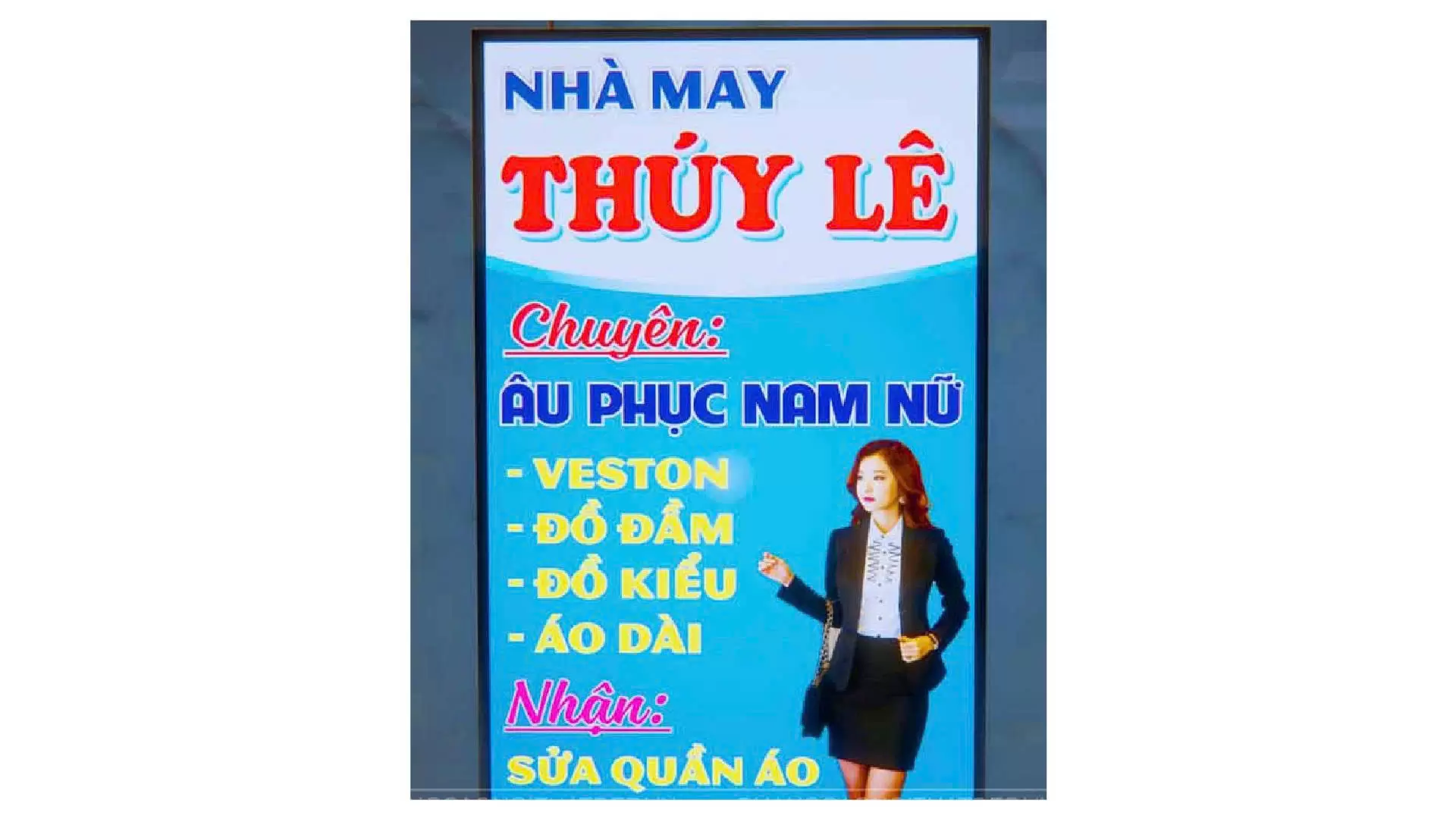 HỘP ĐÈN HIFLEX